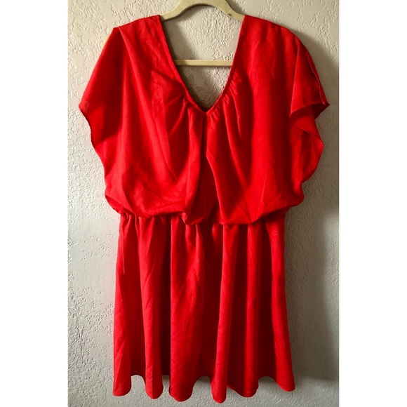 PLUS! Elastic Waist Scoop Neck Flutter Sleeve Dress - Picture 10 of 13